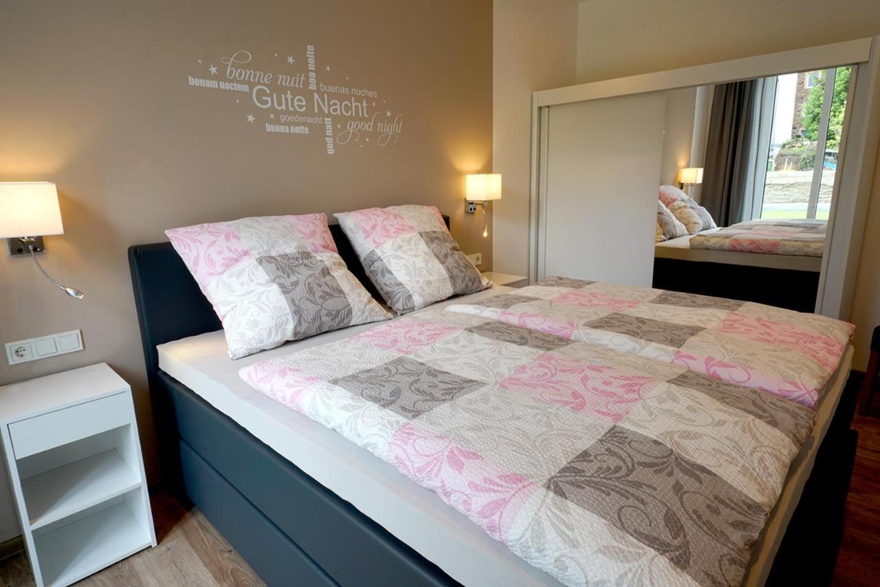 Neu Mont Royal Suiten 2 Bis 4 Personen Traben-Trarbach Kültér fotó